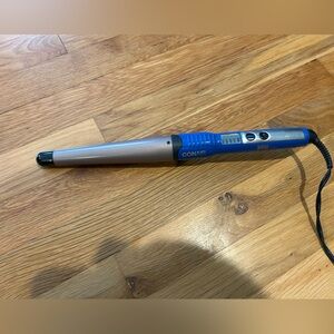Conair Blue and Tan Curling Wand